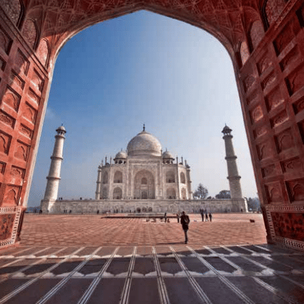 “Many Hindu ‘history rewriters’ put out claims
that would make legitimate historians shudder.
Like the Taj Mahal was a Hindu temple.”